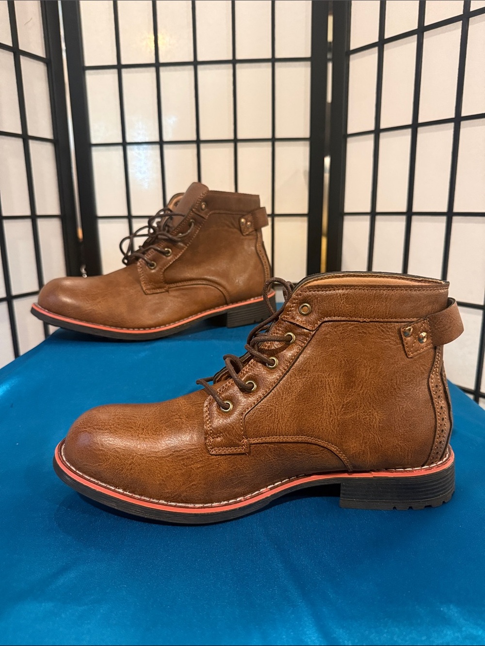 Men's Tan Leather Chukka Boots with Lace-Up Ankle